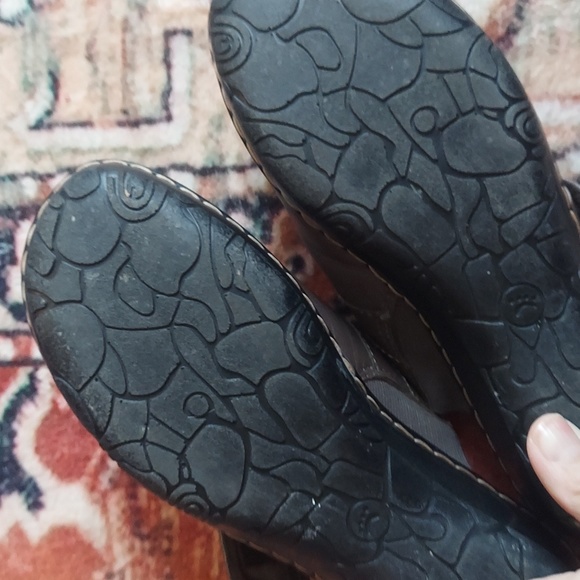 Bear Traps size 11 taupe leather clogs euc - Picture 7 of 9